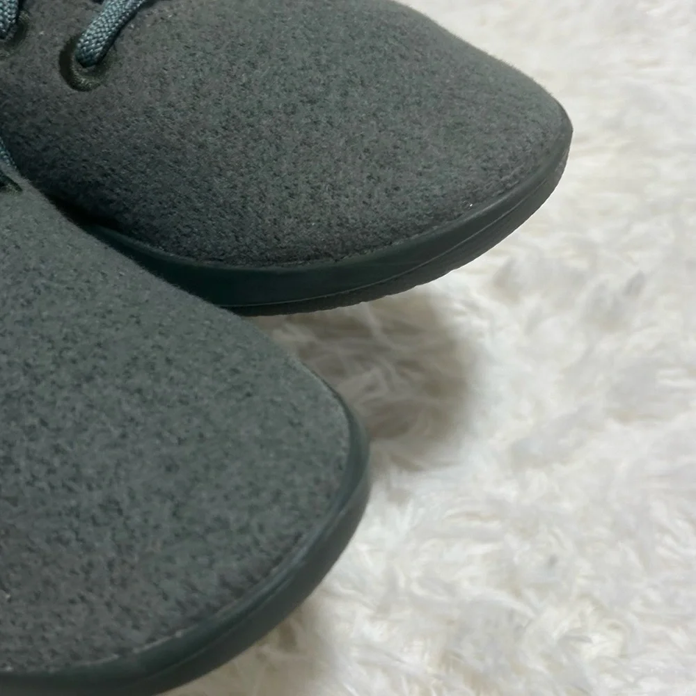 AllBirds  Women's Wool Runner Green Size 8 - Picture 3 of 10